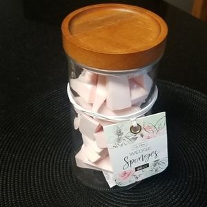 Makeup Wedge Sponge Jar